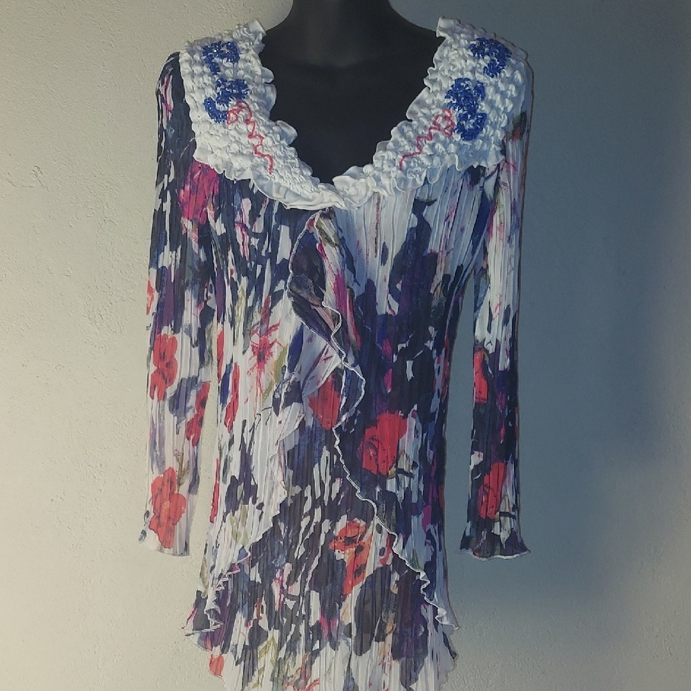 Floral Ruffled Women's Top